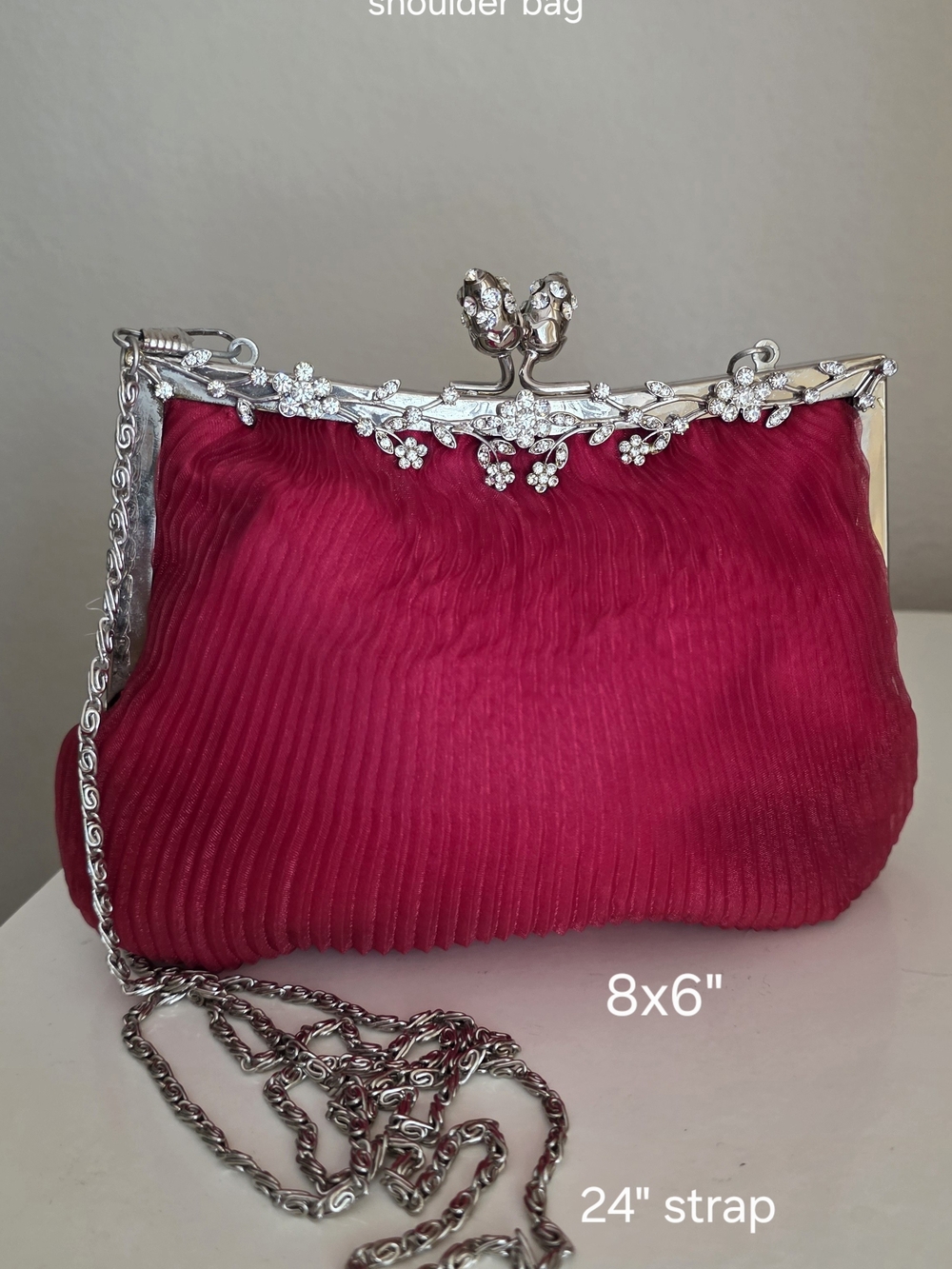 Elegant Red Evening Shoulder Bag with Silver Floral Frame